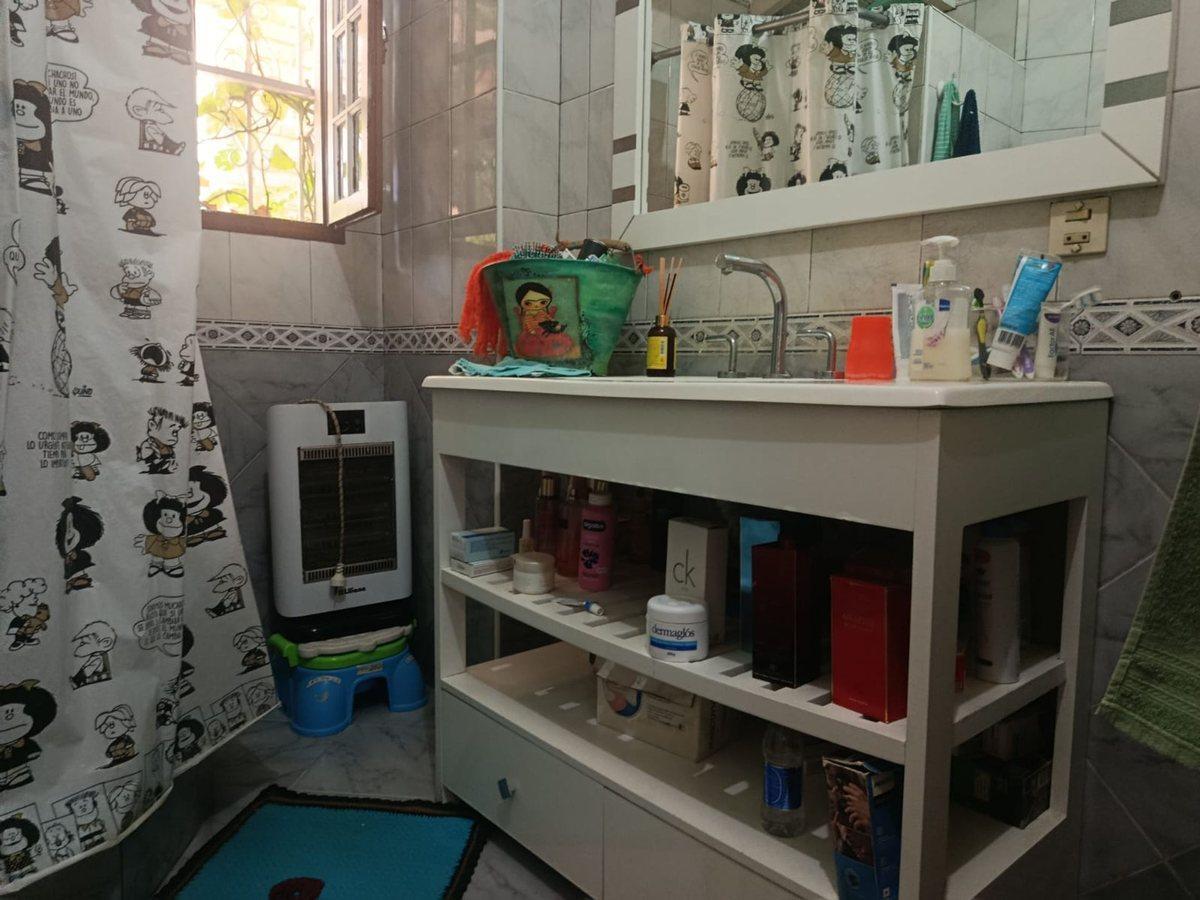 Foto de CASA 5 AMBIENTES EN VENTA EL JAGUEL MONTE GRANDE, imagen 2