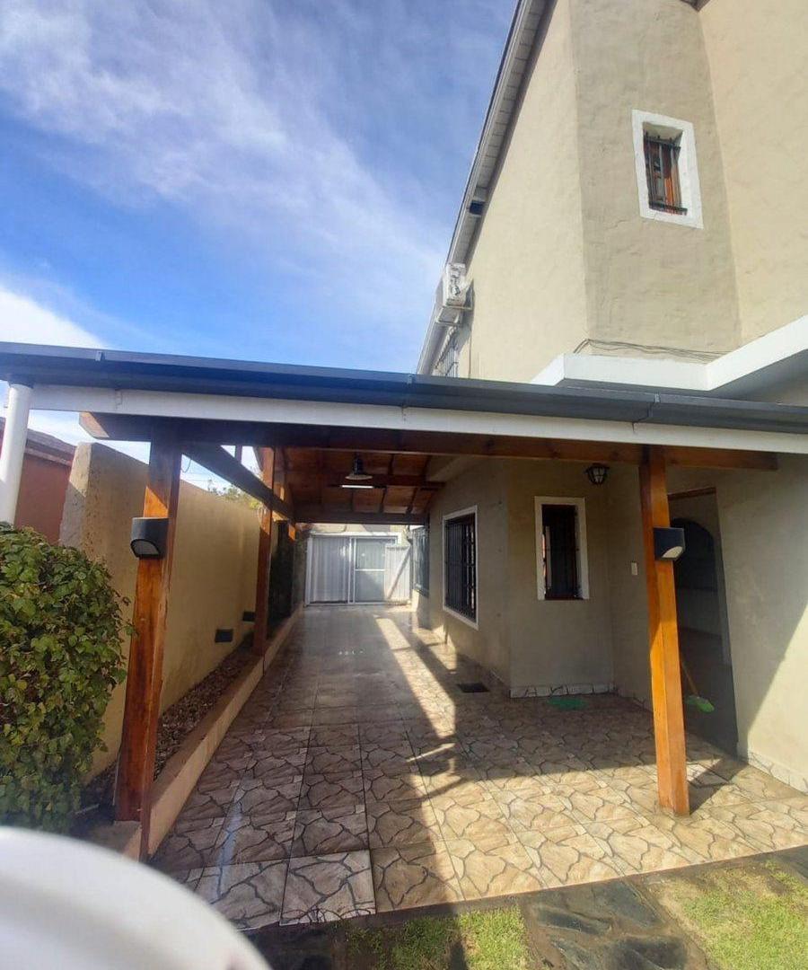 Foto de CASA 5 AMBIENTES VENTA LONGCHAMPS, imagen 1