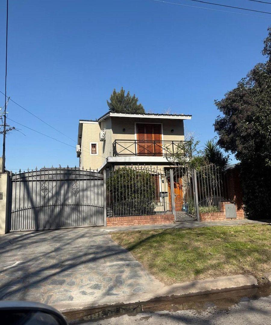 Foto de CASA 5 AMBIENTES VENTA LONGCHAMPS, imagen 2