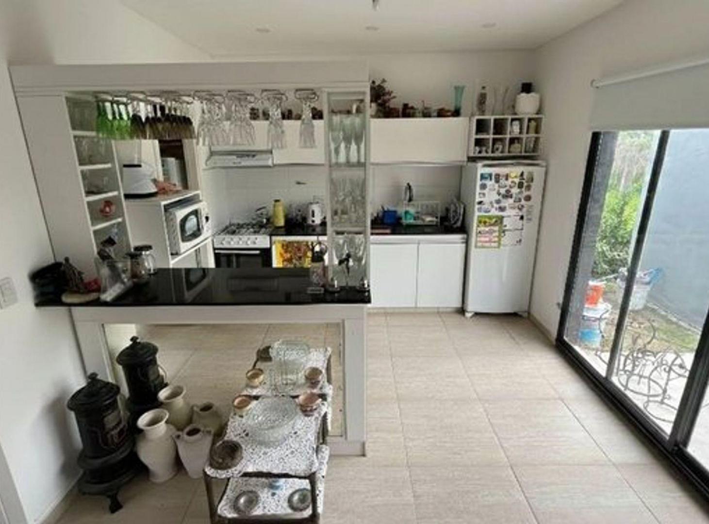 Foto de CASA 4 AMB. EN ALQUILER RESIDENCIAL LAGUNA AZUL, imagen 4