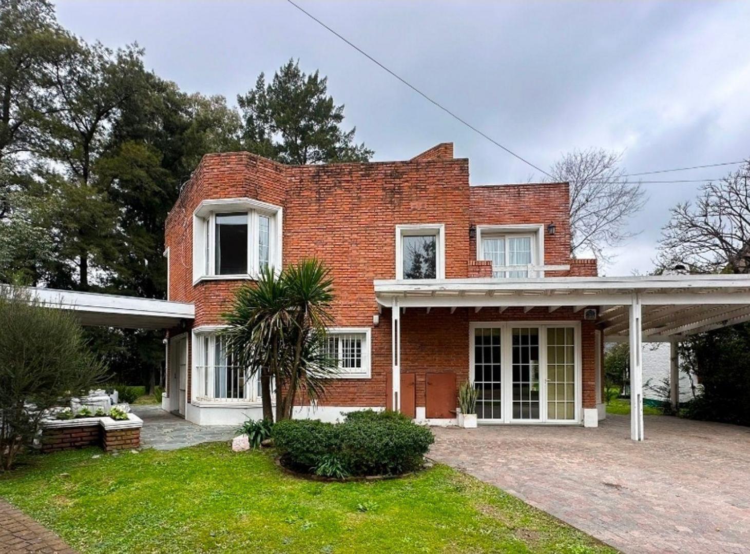 Foto de CASA 6 AMBIENTES EN VENTA BARRIO PALOMAR CAÑUELAS, imagen 3