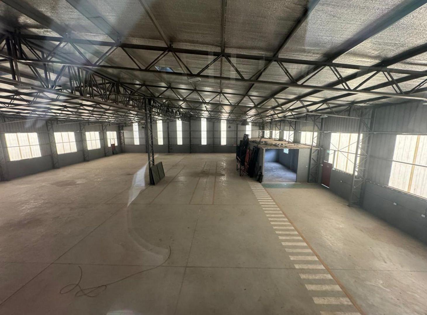Foto de VENTA GALPON MIL DOSCIENTOS METROS POLO INDUSTRIAL, imagen 1
