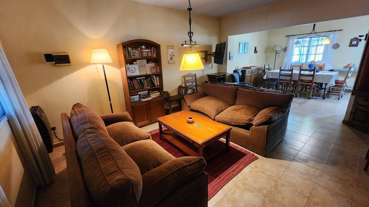 Foto de CASA 5 AMBIENTES EN VENTA APTO CREDITO GUILLON, imagen 1
