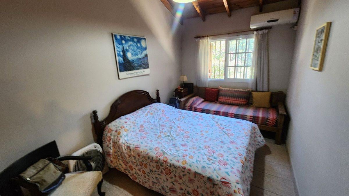 Foto de CASA 5 AMBIENTES EN VENTA APTO CREDITO GUILLON, imagen 3