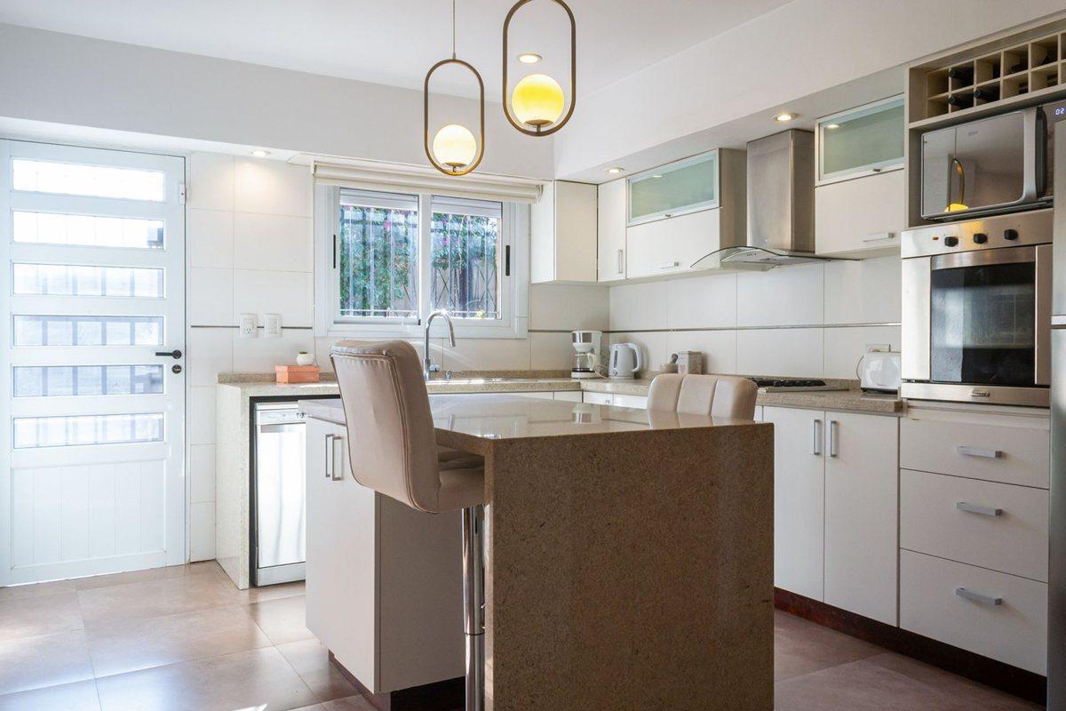 Foto de CASA EN VENTA 4 AMBIENTES EN LLAVALLOL CON QUINCHO, imagen 5