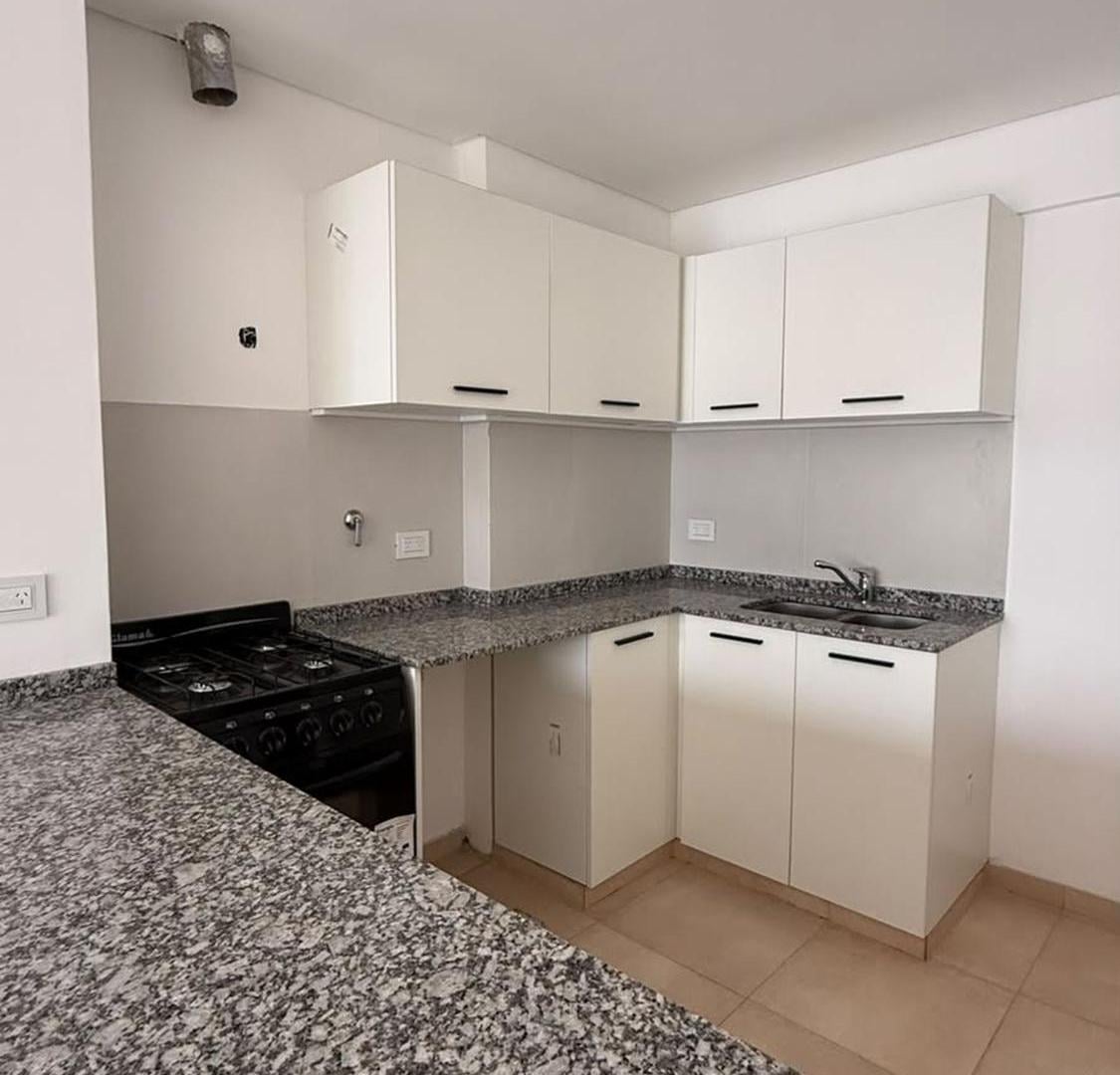 Foto de DEPARTAMENTO 3 AMBIENTES EN VENTA EN EZEIZA, imagen 1