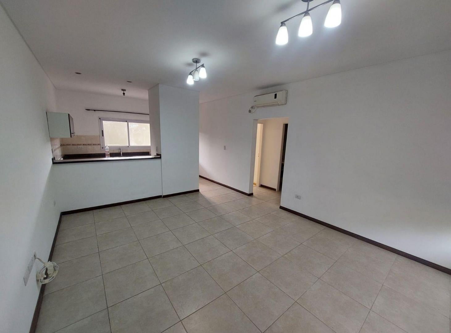 Foto de DEPARTAMENTO EN VENTA 3 AMBIENTES CANNING, imagen 5