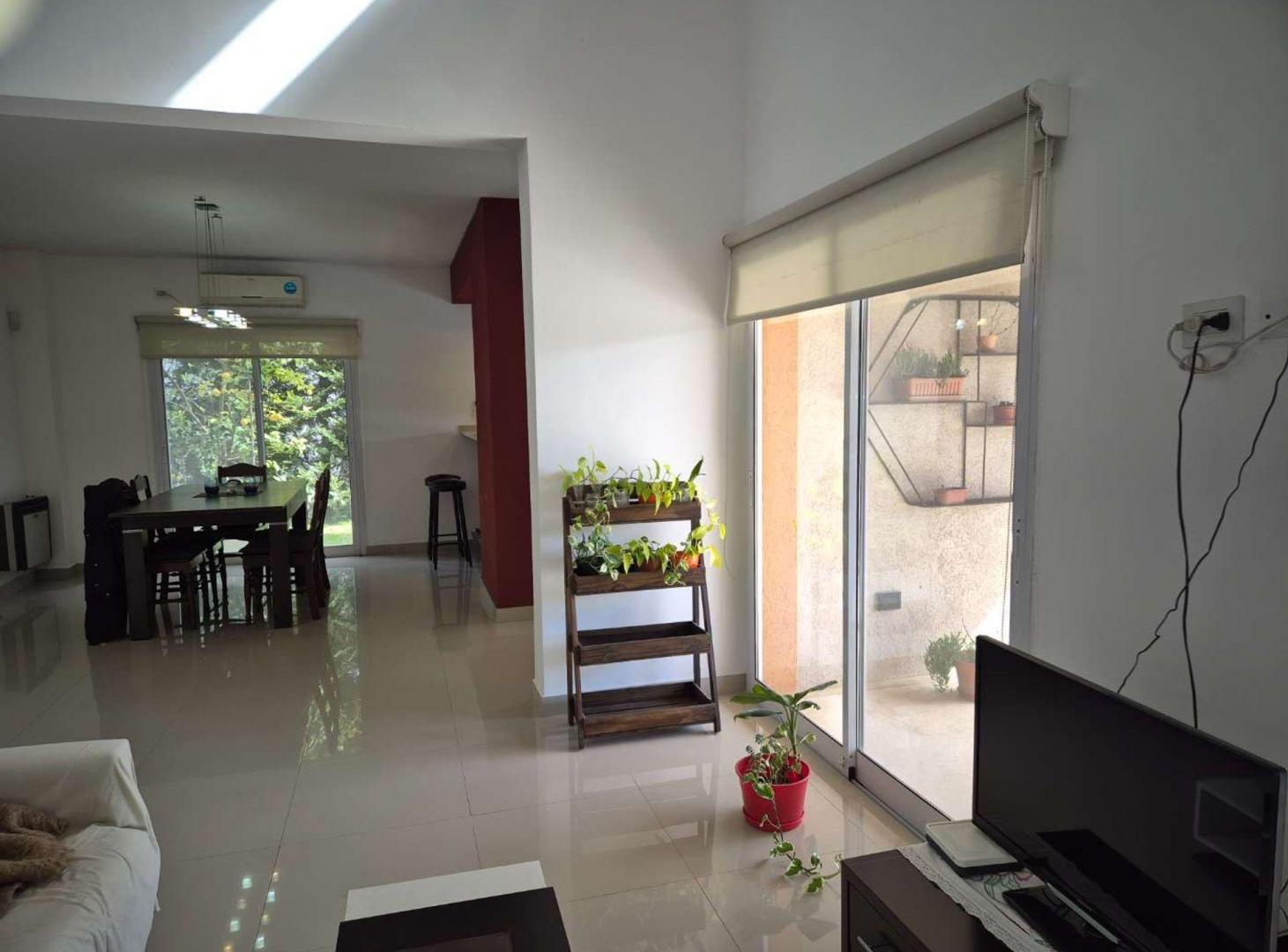 Foto de CASA EN VENTA 5 AMBIENTES BARRIO LOS TALAS EZEIZA, imagen 5