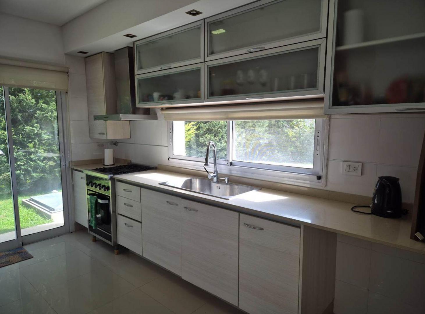 Foto de CASA EN VENTA 5 AMBIENTES BARRIO LOS TALAS EZEIZA, imagen 3