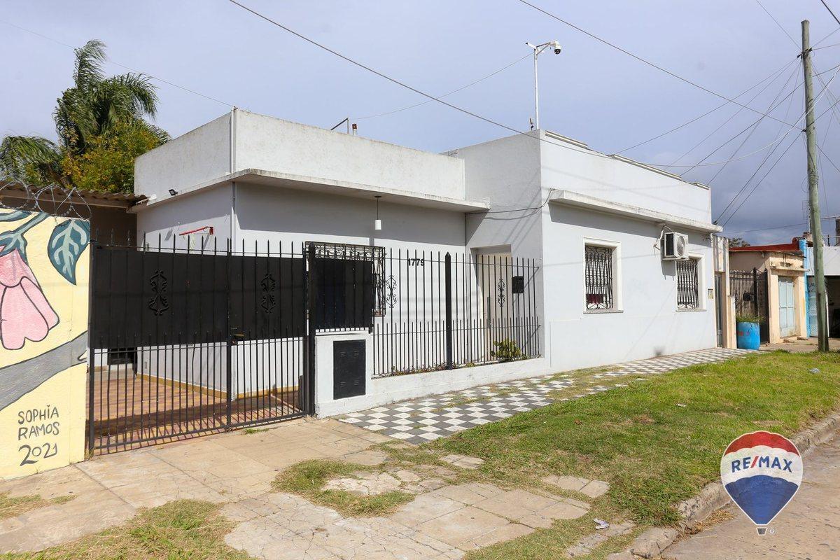 Foto de CASA 3 AMBIENTES EN VENTA EN LUIS GUILLON CENTRO, imagen 2