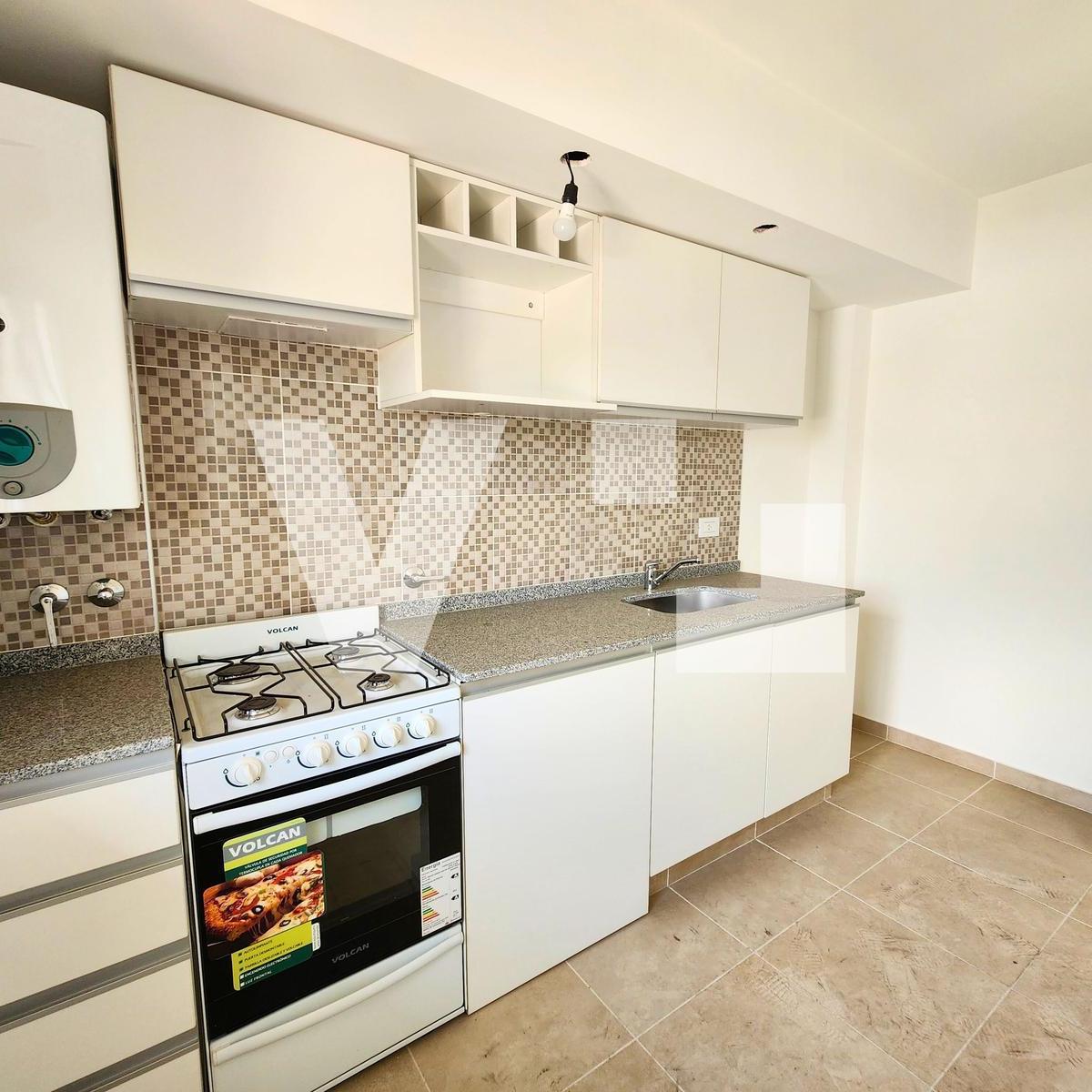 Departamento en Venta, 2 Ambientes con Cochera. 5
