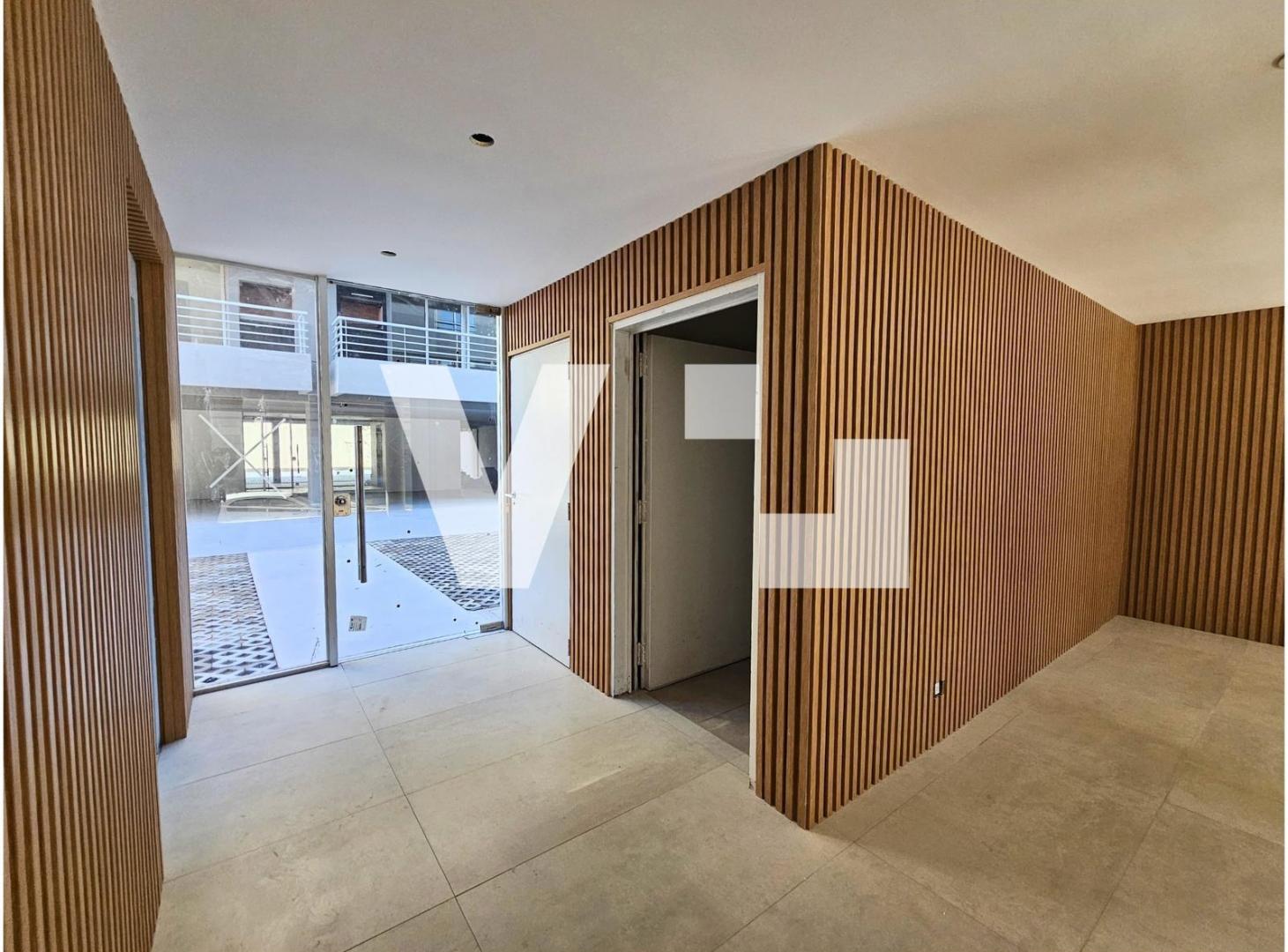 Departamento 2 ambientes en 3er piso, En Venta.