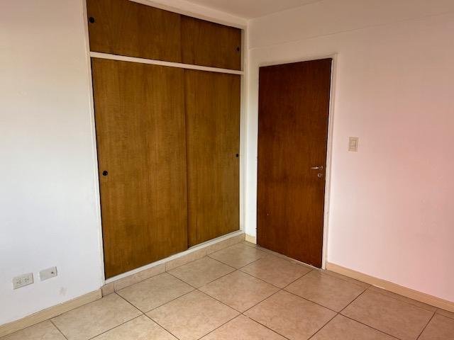 Departamento 2 Ambientes. Av Peron N° 3451, Victoria. 4