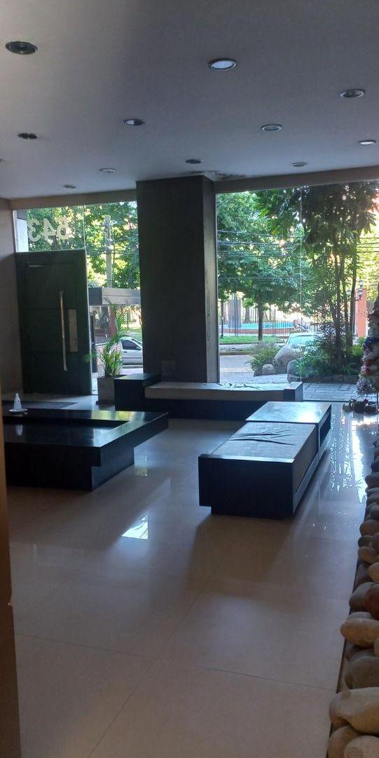 Foto de EXCELENTE DEPARTAMENTO 3 AMBIENTES CON COCHERA, EN EDIFICIO DE CATEGORIA. SARMIENTO N° 543, TIGRE.-, imagen 3
