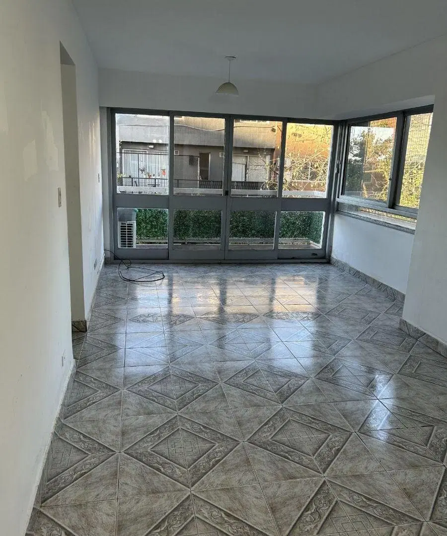 DEPARTAMENTO 2 AMBIENTES. Av. PERON N° 1161, SAN FERNANDO.- 4