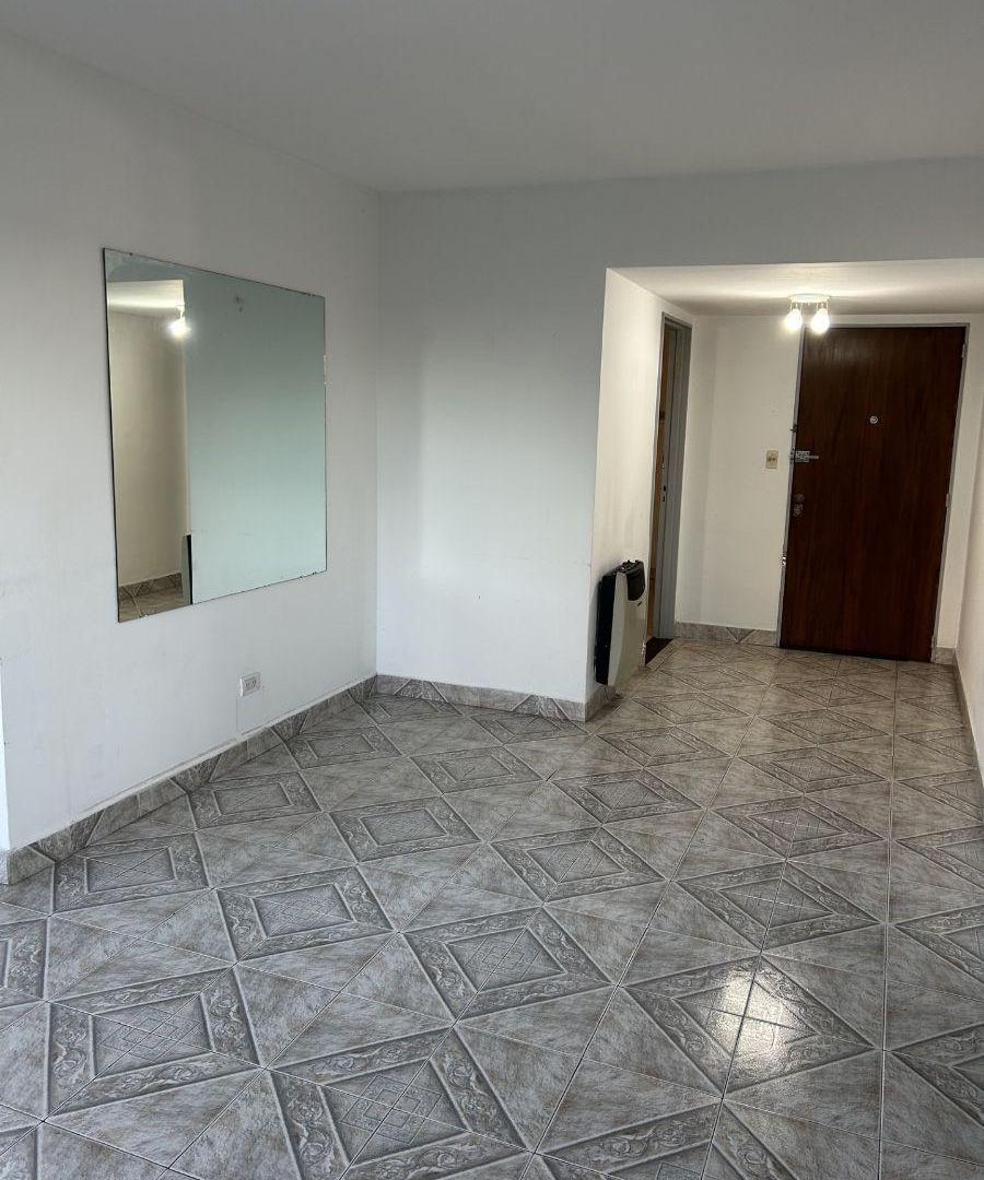 Foto de DEPARTAMENTO 2 AMBIENTES. Av. PERON N° 1161, SAN FERNANDO.-, imagen 1