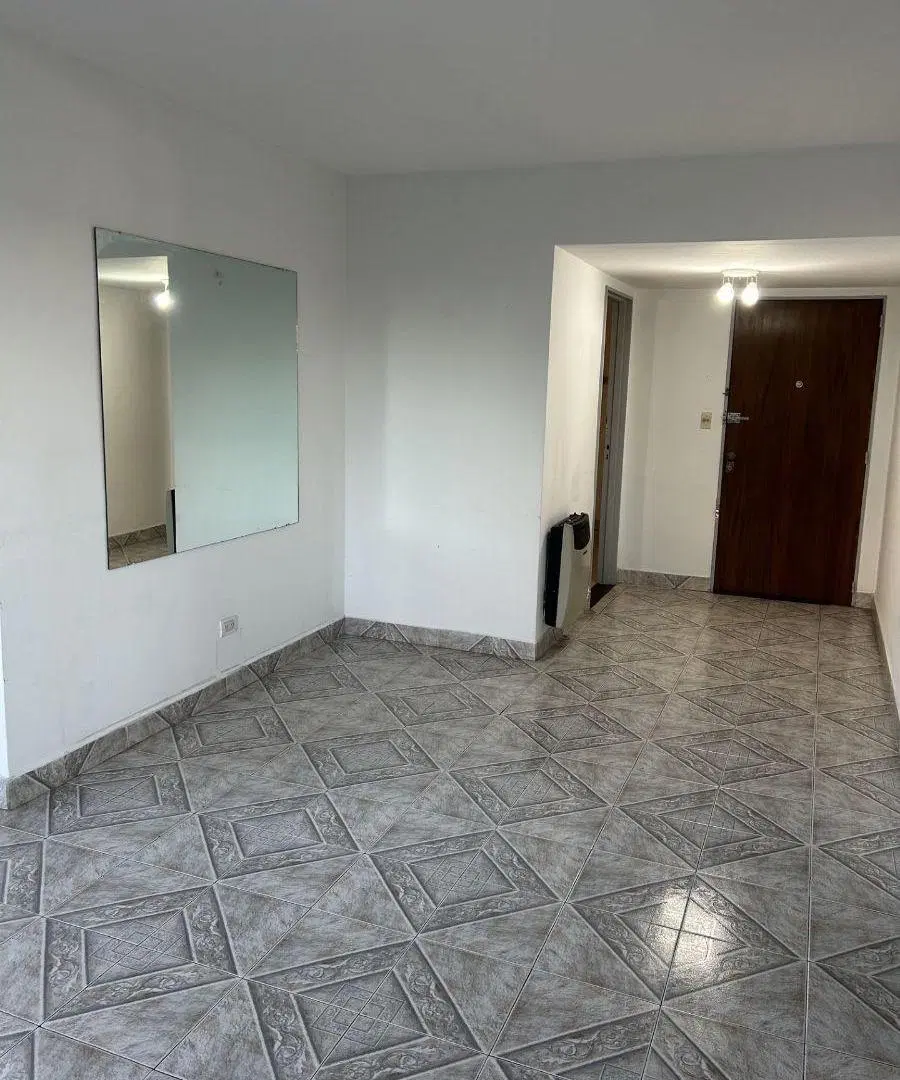 DEPARTAMENTO 2 AMBIENTES. Av. PERON N° 1161, SAN FERNANDO.- 1