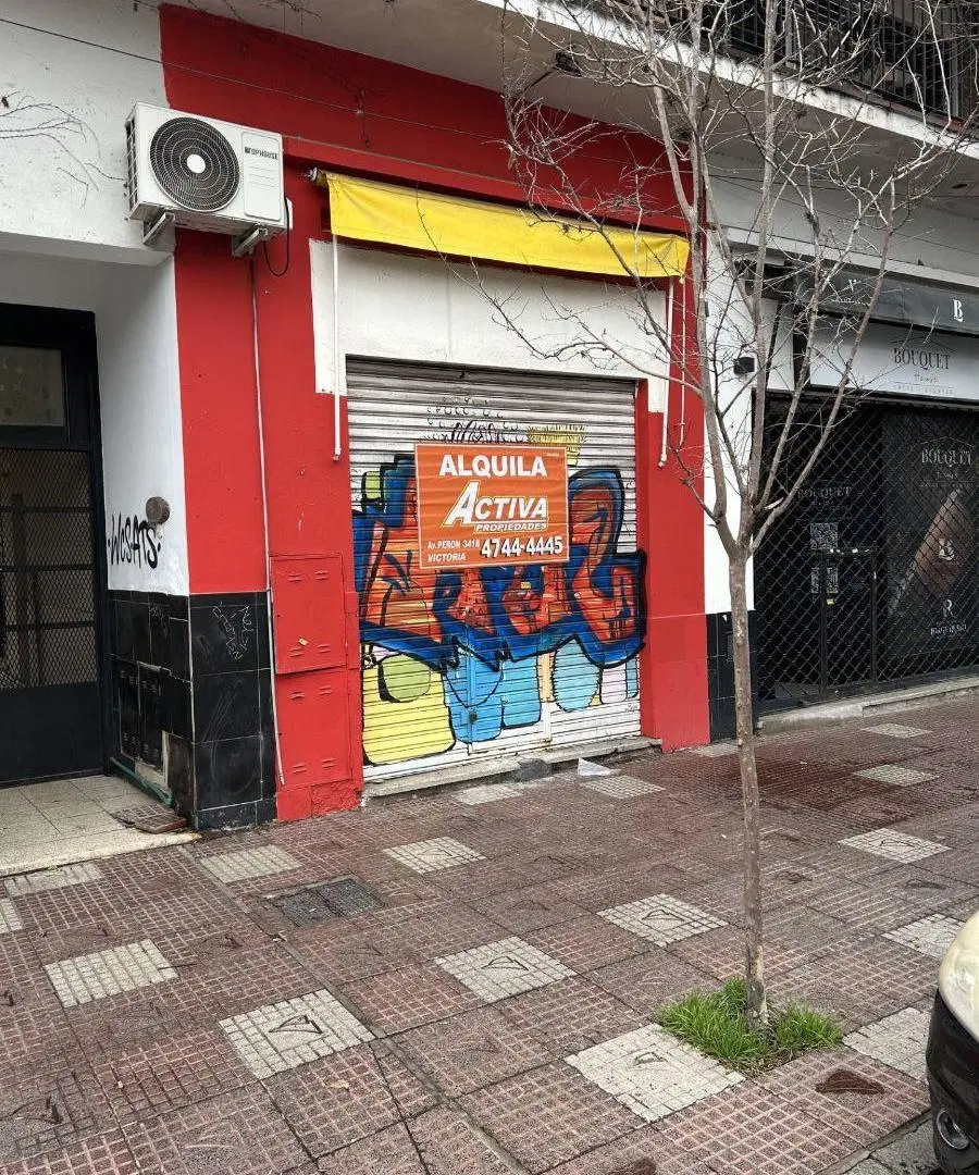 LOCAL: Av. PERON N° 3223, VICTORIA.- 3