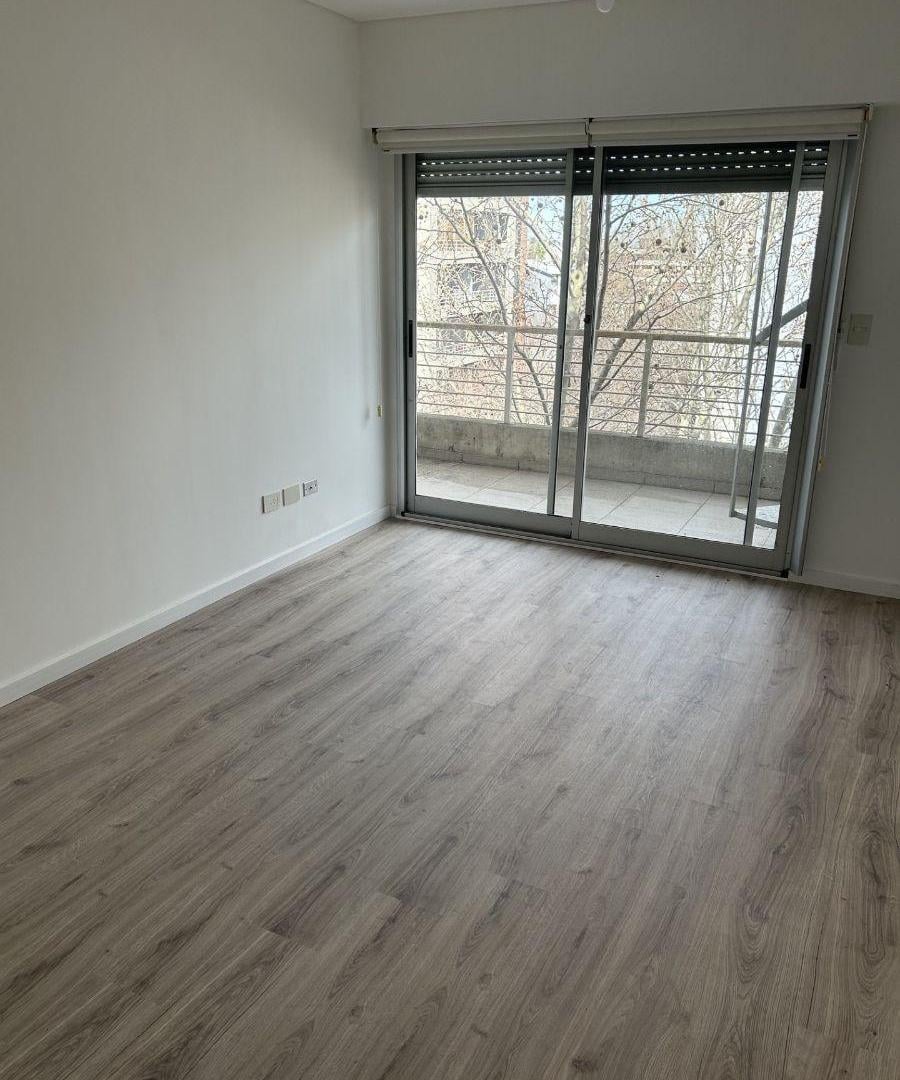 Foto de DEPARTAMENTO 2 AMBIENTES CON COCHERA Y TERRAZA PROPIA. AYACUCHO N°, imagen 2