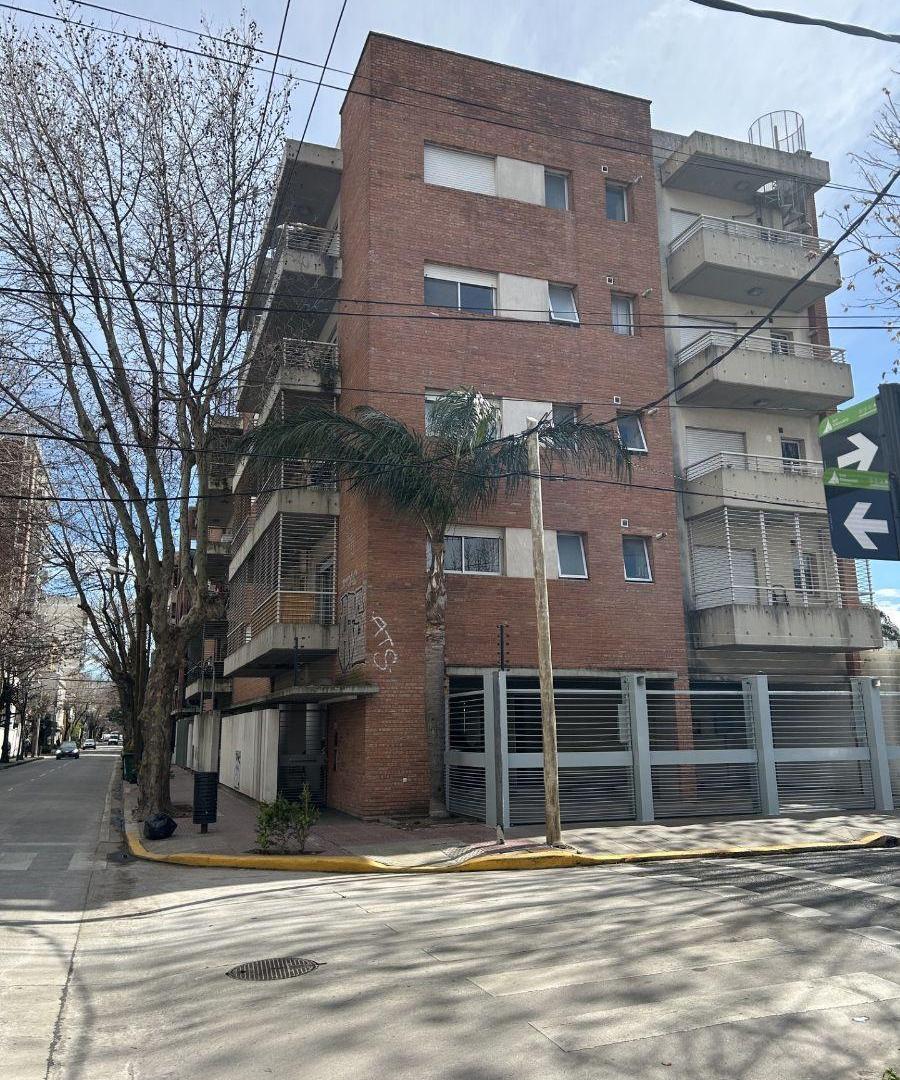 Foto de DEPARTAMENTO 2 AMBIENTES CON COCHERA Y TERRAZA PROPIA. AYACUCHO N°, imagen 3