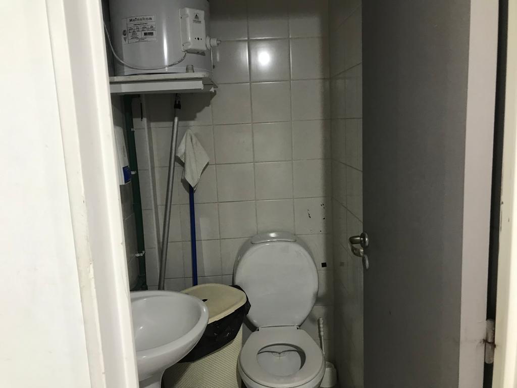 Local en el Centro Comercial de Santa Bárbara 69M2 ACEPTA Depto en PARTE DE PAGO