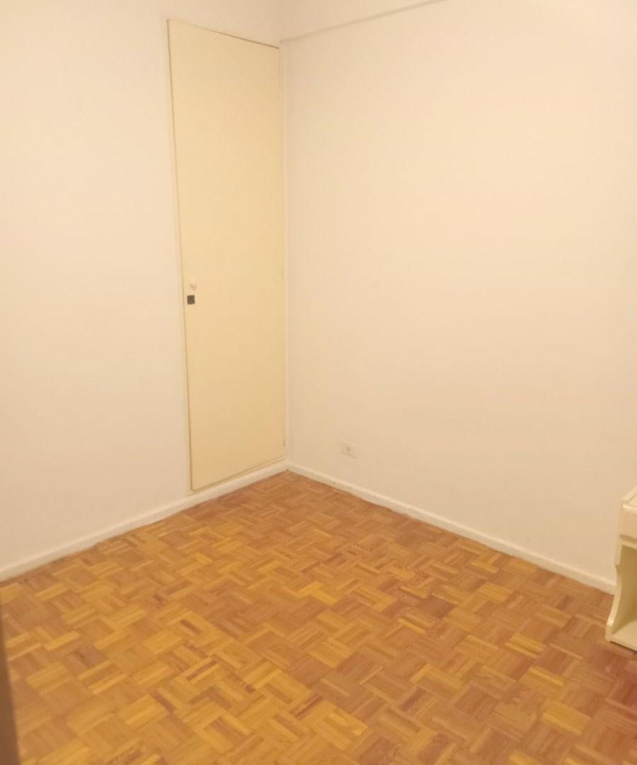 Foto de 3 ambientes al contrafrente. Servicios individuales. Se alquila con, imagen 1