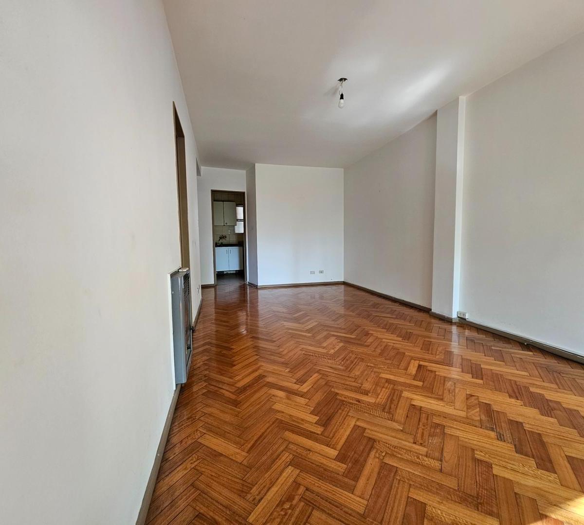 Foto de SEMIPISO 3 AMB FRTE EXCELENTE UBICACION, imagen 4