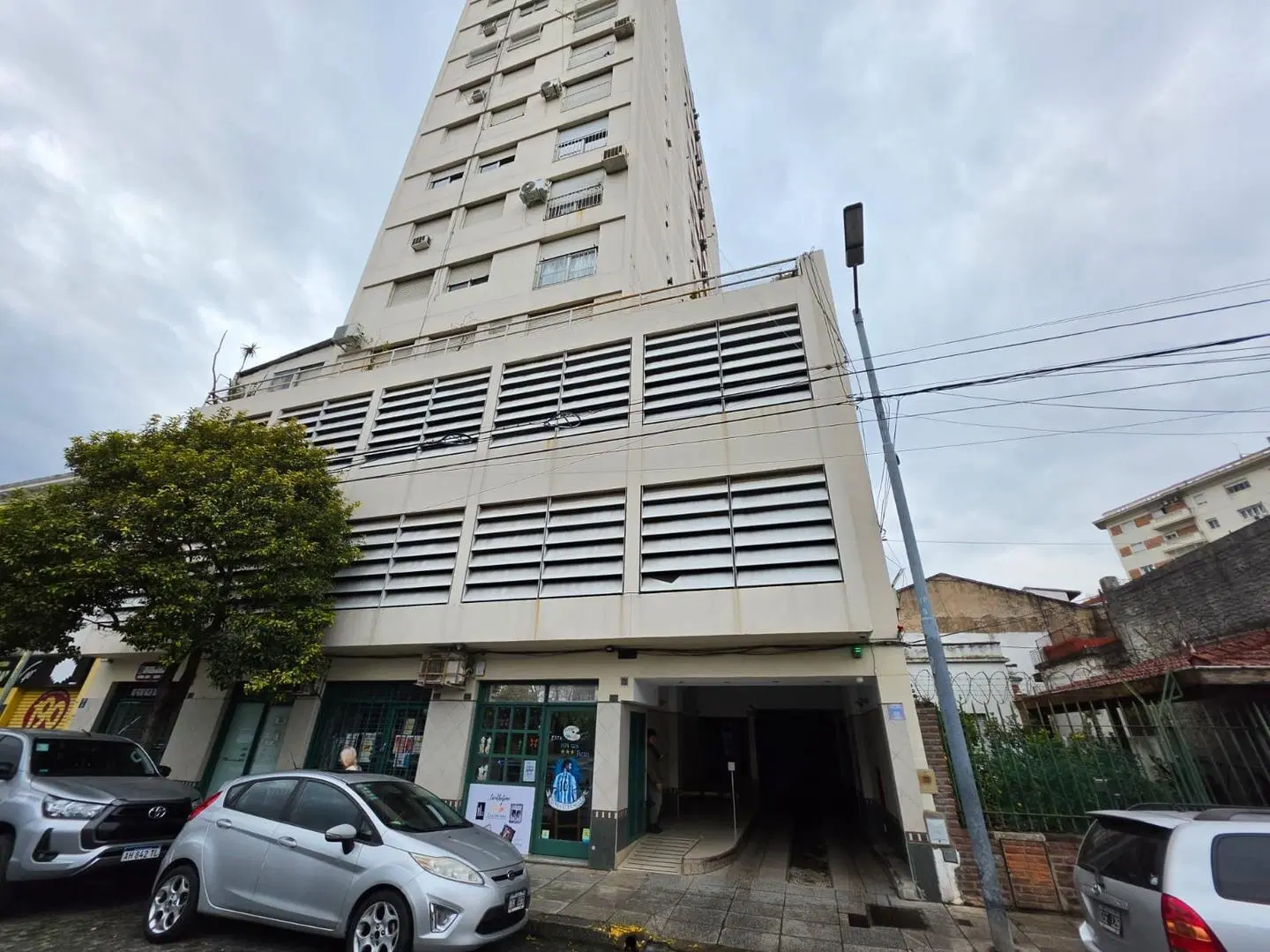 ALQUILER FLORESTA DEPARTAMENTO 4 AMB CON COCHERA A NUEVO 1