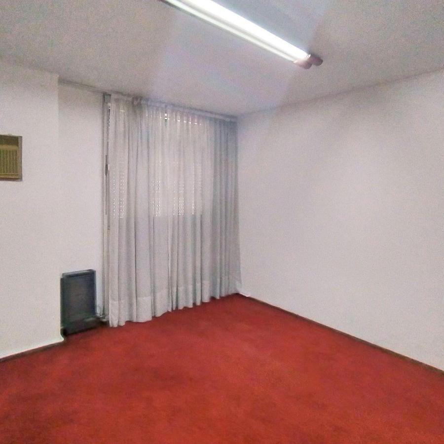 Departamento de Tres Dorm. - Rioja 1418 - Us$105.000 3