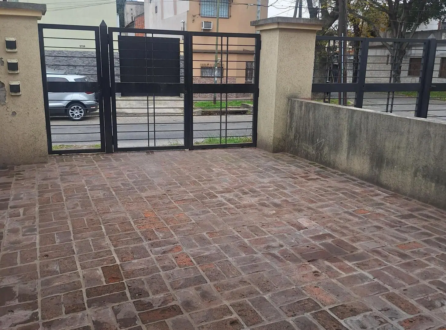 Alquiler duplex 3 ambientes con cochera CHILAVERT 5