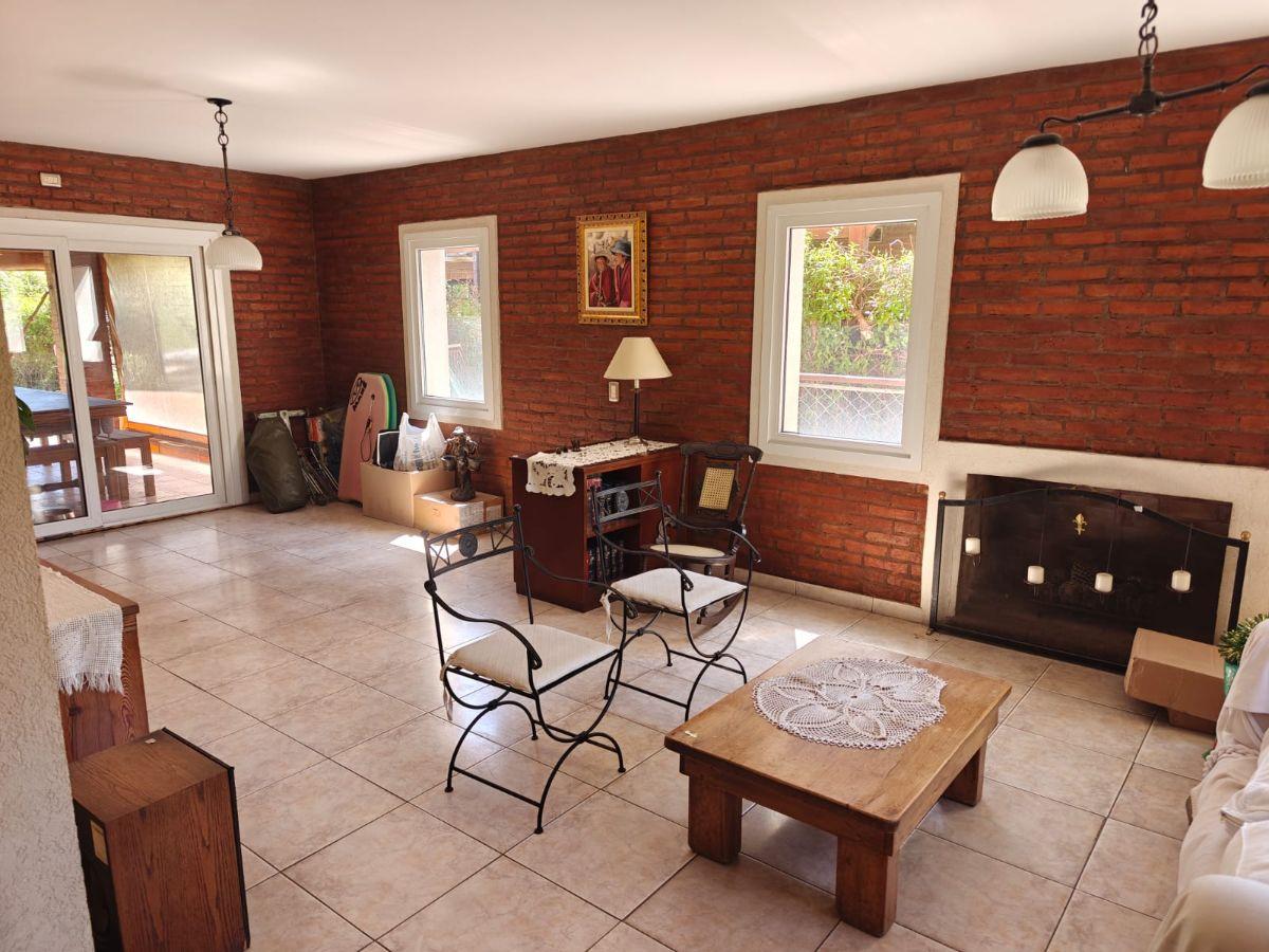 Casa a la venta de 5 ambientes en barrio cerrado Santa Maria de los olivos -pileta