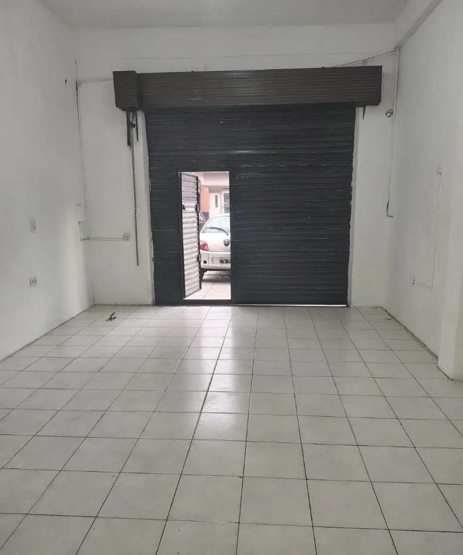 LOCAL COMERCIAL 29 MTS2 CIUDADELA TRES DE FEBRERO 4