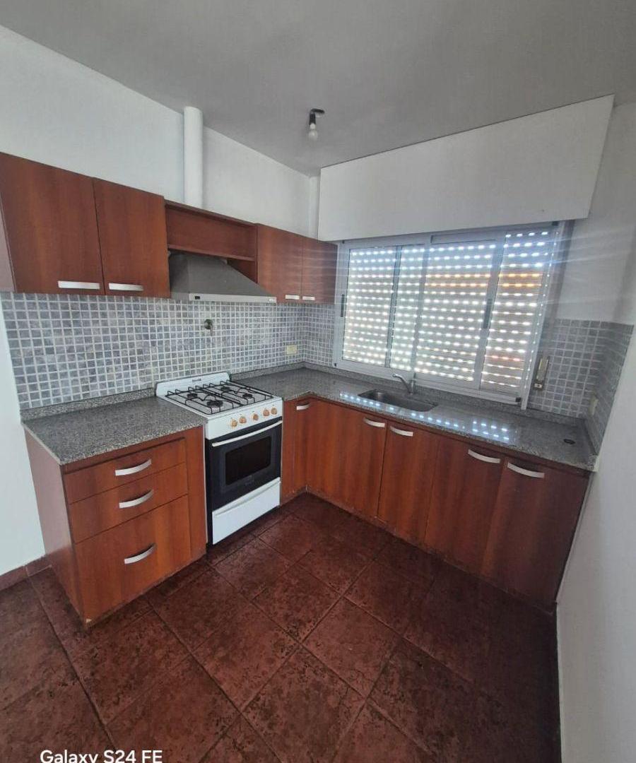 Foto de DEPARTAMENTO 2AMBIENTES CON PATIO AVENIDA ALVEAR 4794 CIUDADELA, imagen 2
