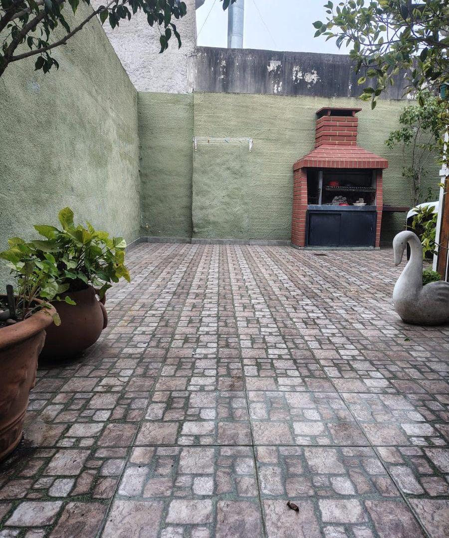 PH 3 Ambientes Con Patio Y Parrilla 140mts2 Hornos N 3637,caseros ,tres De Febrero
