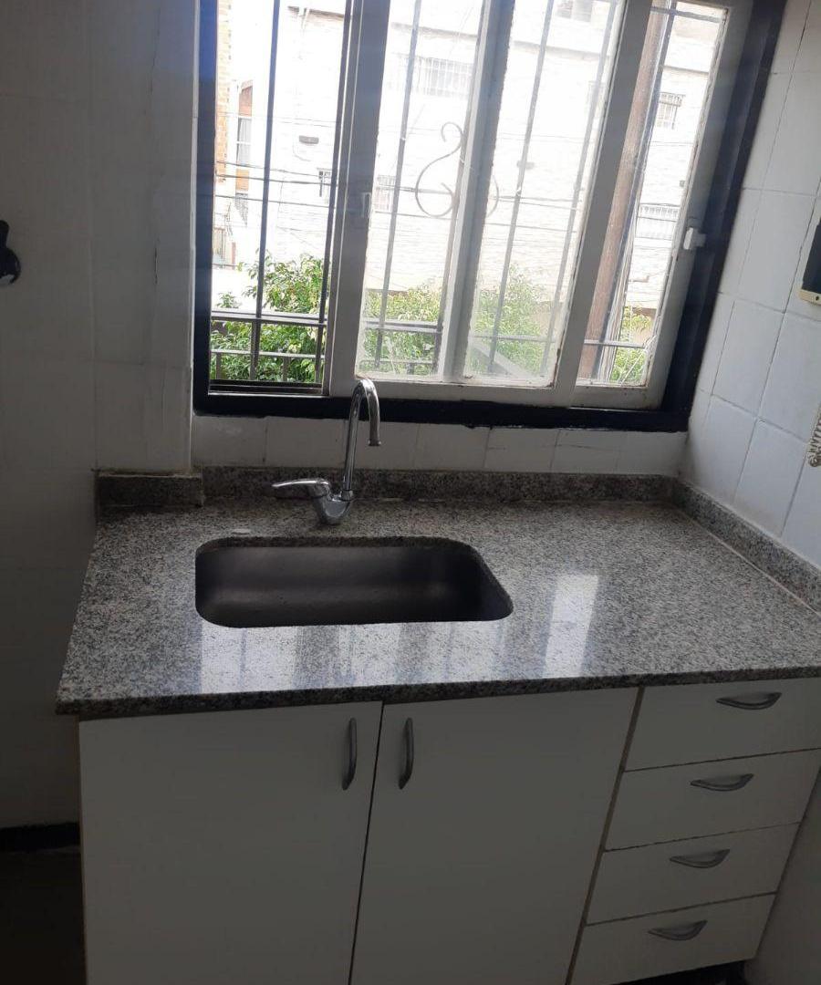 Foto de DEPARTAMENTO EN ALQUILER 3 AMBIENTES CON PATIO CHUBUT 4565 CIUDADELA, imagen 4