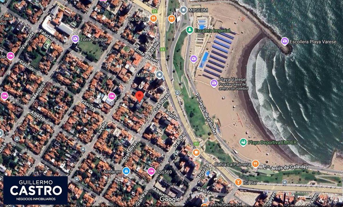 Departamento de 2 Ambientes con Cochera cubierta. Playa Varese.