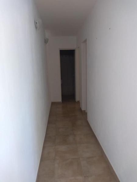 Departamento 3 Amb. Al Frente con Balcon 2