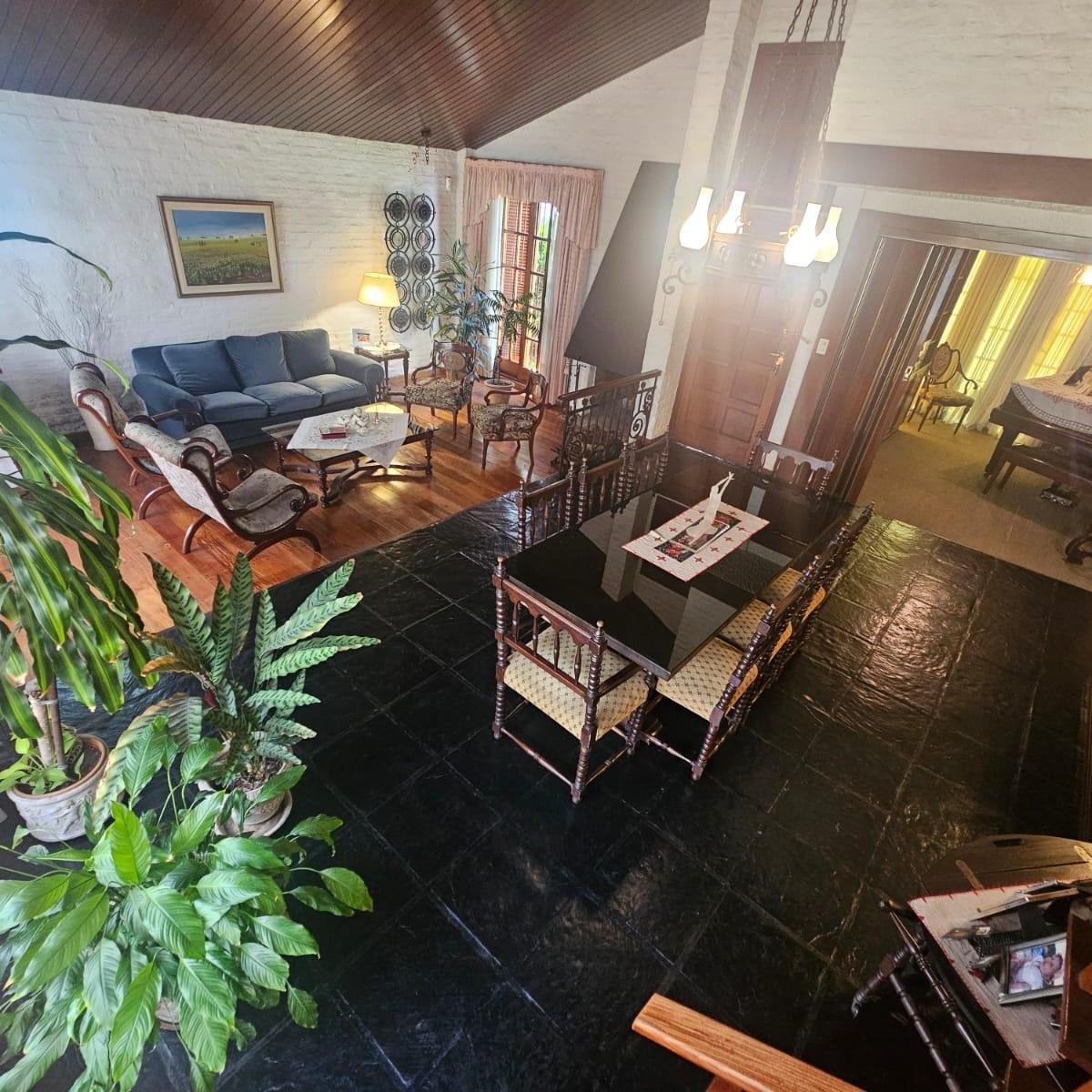 Foto de Casa en 2 plantas can parque y pileta, imagen 2