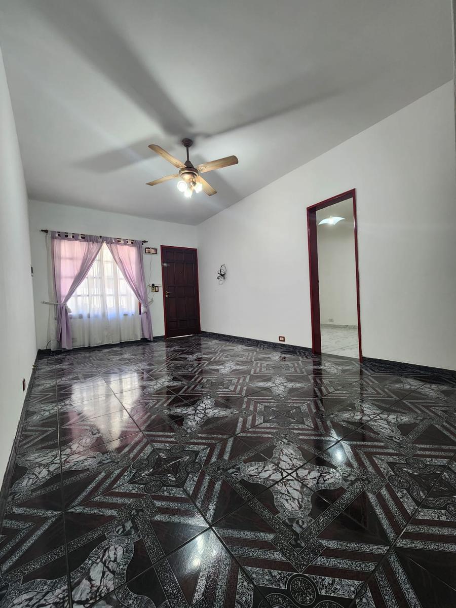 Departamento 2 Amb. y Medio con Patio 4