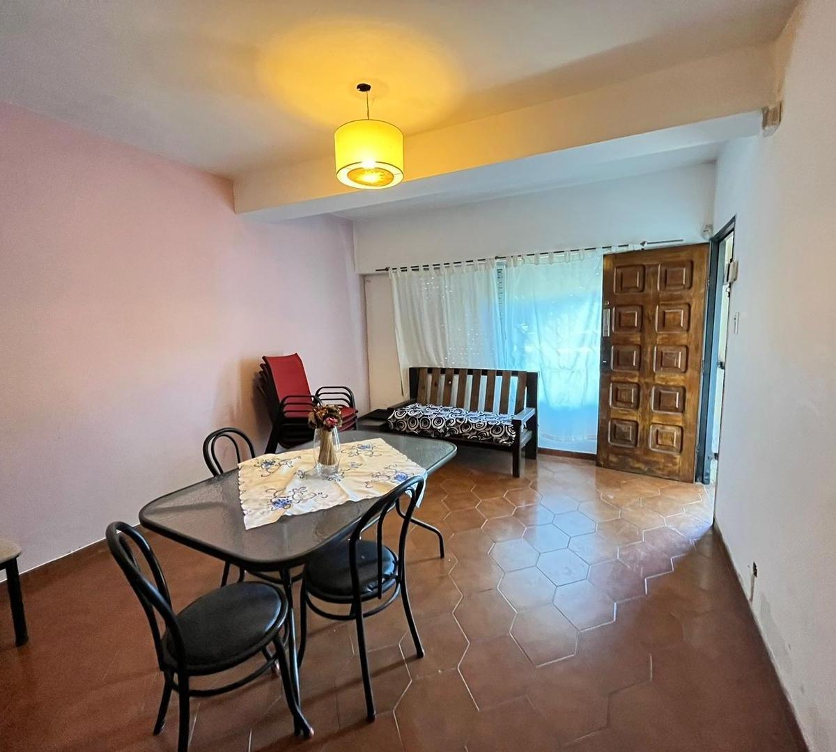 Casa 4 amb. amplios