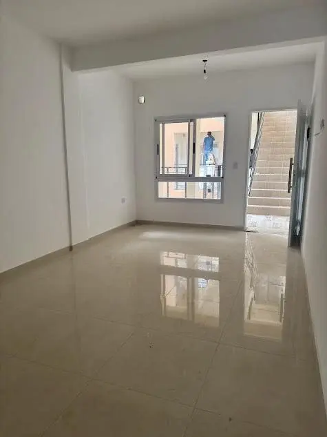 Departamento en venta 2 amb. con balcon en Villa Luzuriaga 3