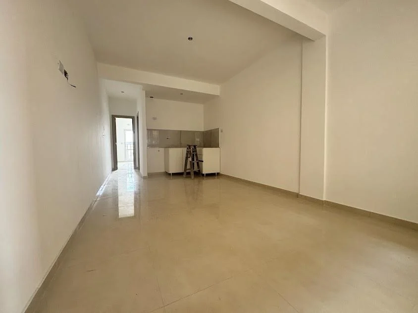 Departamento en venta 2 amb. con balcon en Villa Luzuriaga