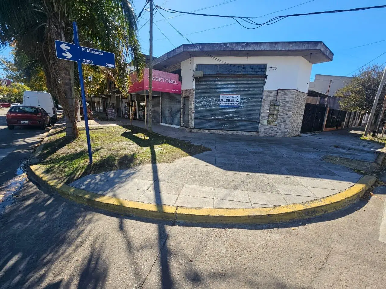 Local de 25m2 con vidriera 5
