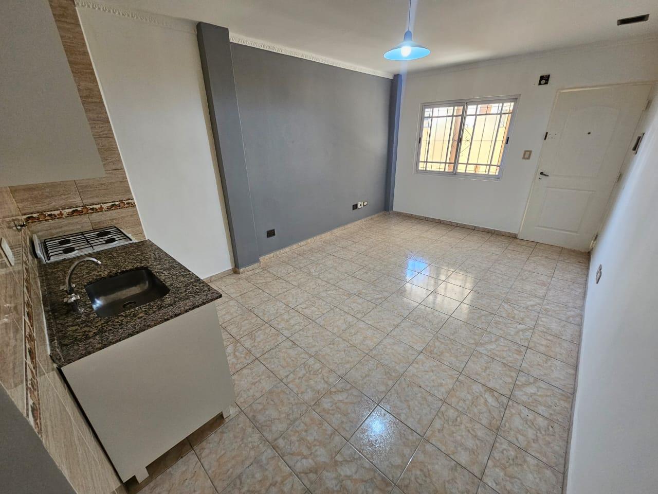 Foto de Departamento 2 amb. Planta Baja con Patio, imagen 2