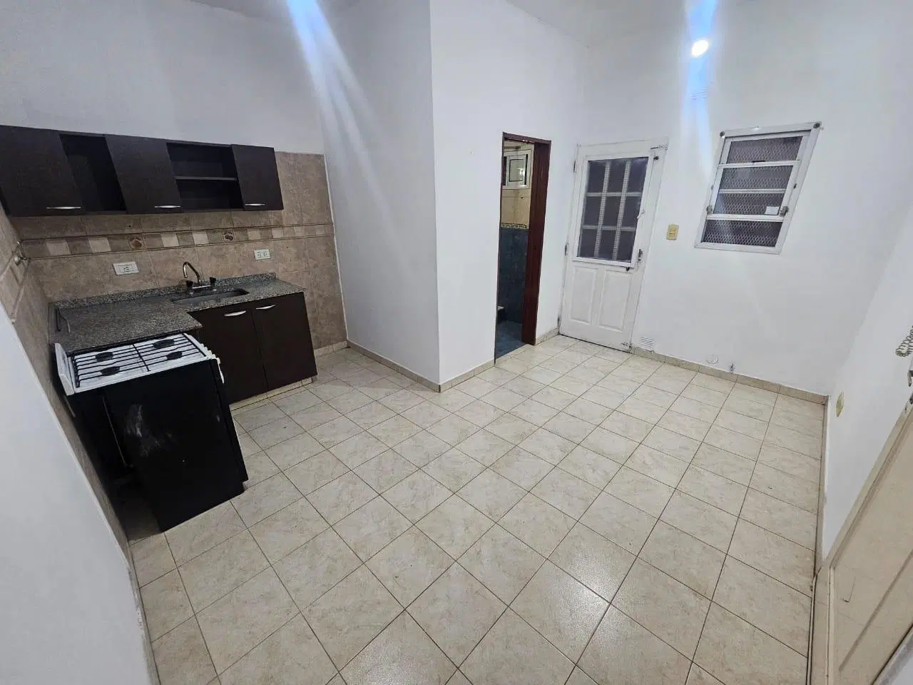 Departamento 2 amb. con patio en Ramos Mejia 5