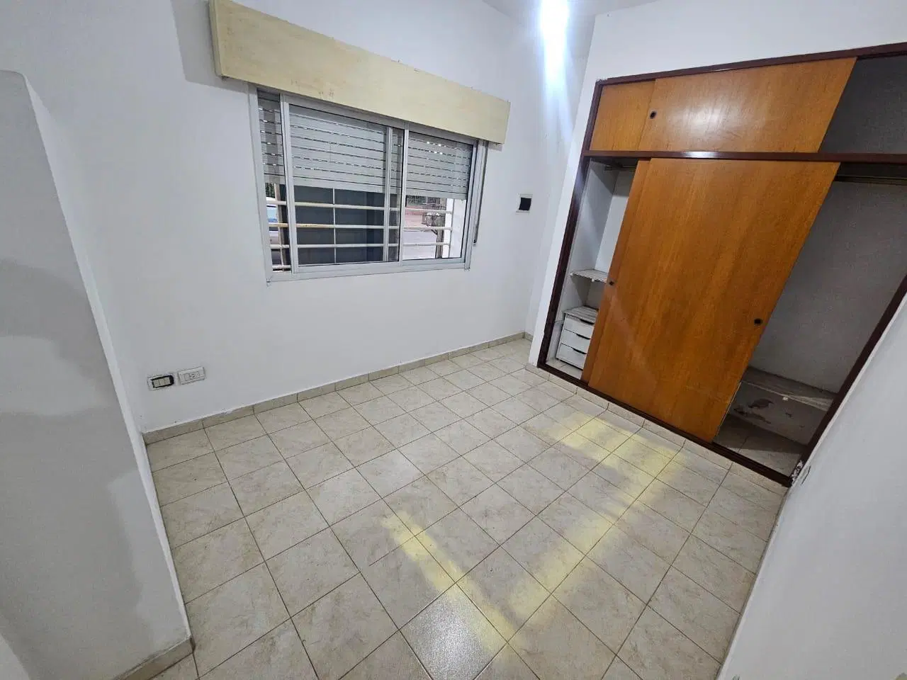 Departamento 2 amb. con patio en Ramos Mejia 3