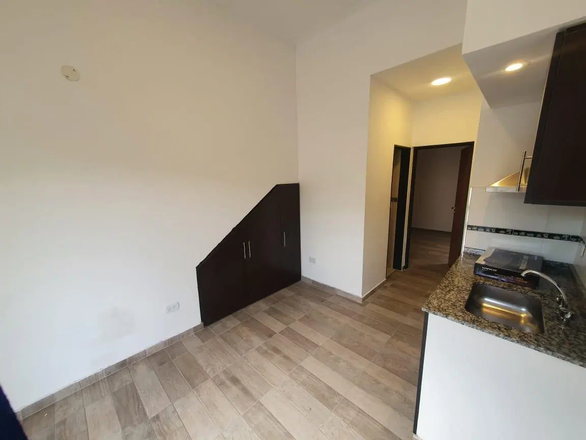 Departamento 2 amb. en Planta Baja con patio 5