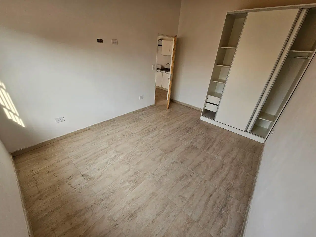 Departamento de 2 amb. a estrenar en Alquiler, San Justo 3