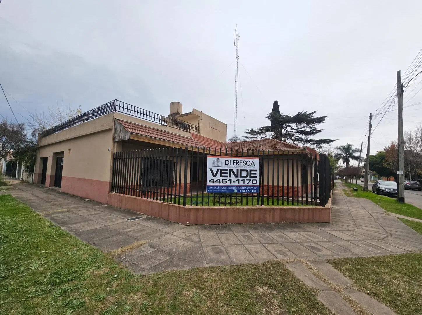 Casa de 3 amb. amplios villa luzuriaga 2