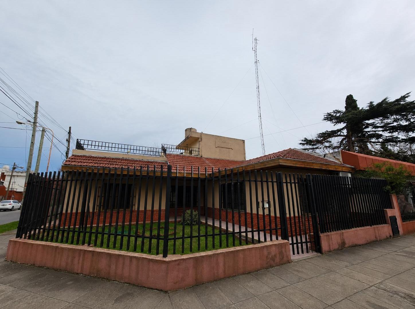 Casa de 3 amb. amplios villa luzuriaga